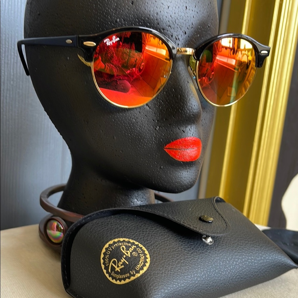 Ray-Ban Black and Red Sunglasses with Bold Design - Picture 2 of 7